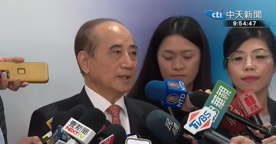 選前未表態…遭指「暗挺鄭麗文」?王金平：我也是鼓勵郝龍斌