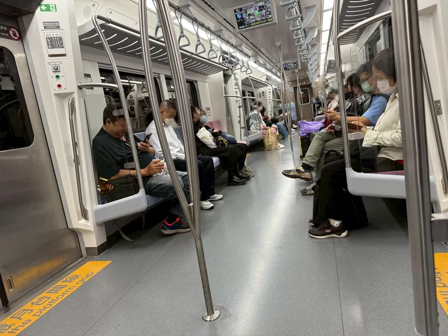 法國來新主廚？車廂驚見「肥鼠」穿梭　台鐵道歉：會加強清潔
