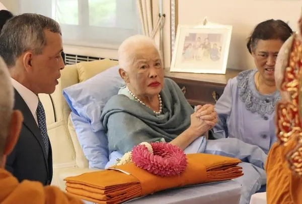 泰國王太后詩麗吉病逝！享壽93歲