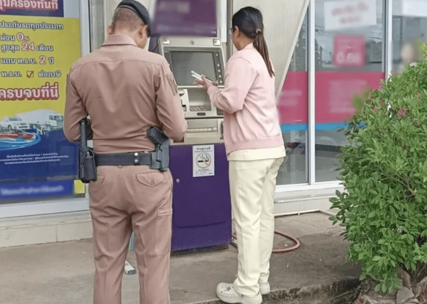 提款機出鈔口冒劇毒「馬來亞蝮蛇」　泰護理師領錢險沒命