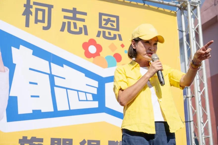 柯志恩嗆綠「西瓜不會贏我要換蓮霧」！沈富雄獻策：畫在看板上