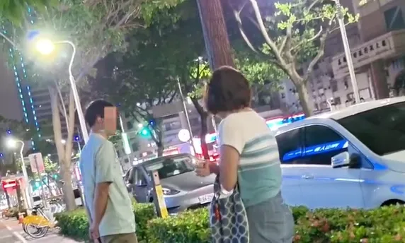 高雄驚見母子衝突！母親倒地拒報警　警方：疑涉家暴將調查