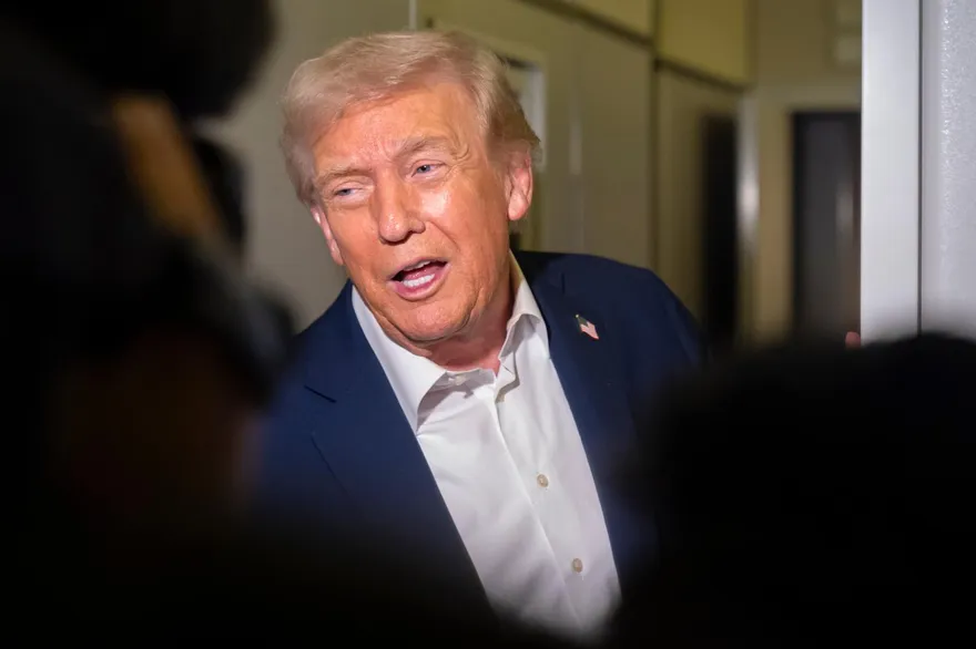 美兩軍機南海墜毀　川普：可能是燃油品質問題