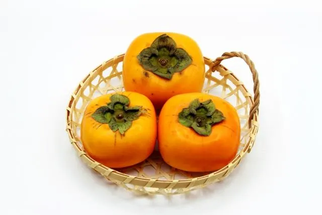 柿子抗氧化效力超高！專家曝「空腹吃」可能讓腸胃打結