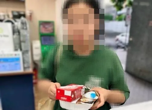 北市弱勢女街頭大哭喊餓　帥警暖心伸援手