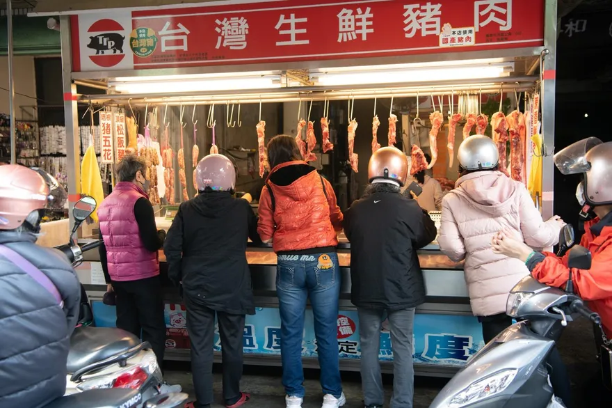 非洲豬瘟疫情衝擊！嘉市：豬肉攤使用費「減免1個月」