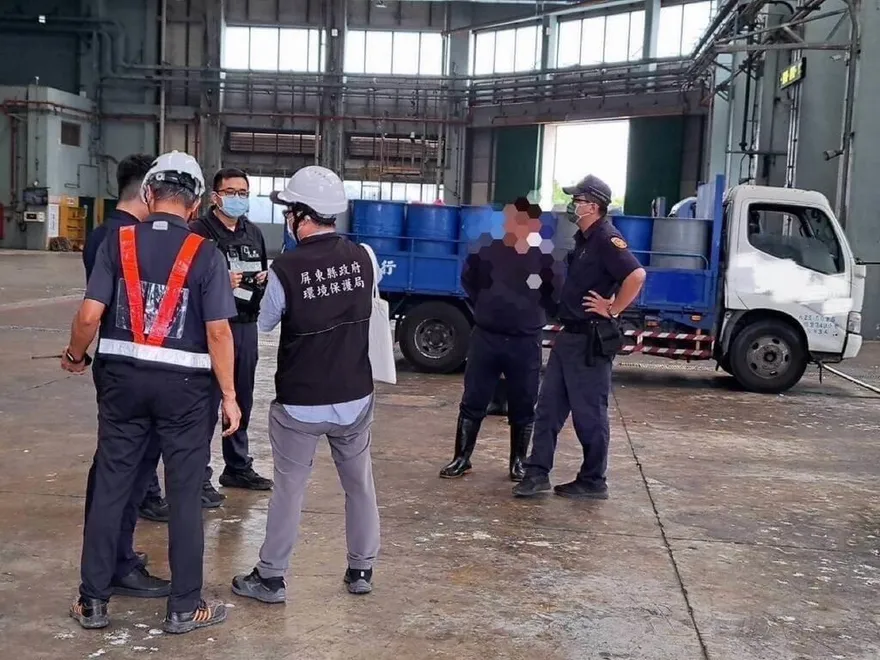 屏東畜牧業者強闖焚化廠倒廚餘2人交保　檢方提抗告