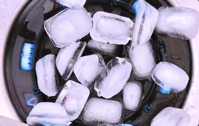 貧血「每天咬冰塊」才舒服？　配維生素C可提升鐵質吸收