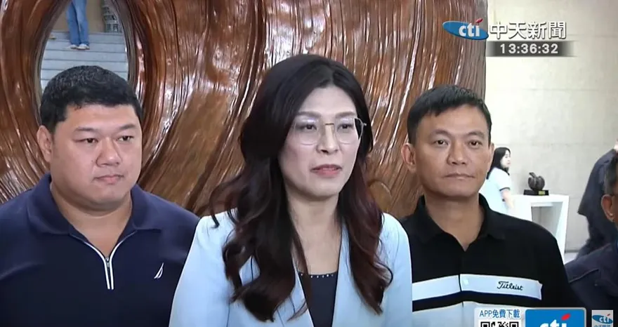 批總統府錯誤解讀　鄭麗文強調：台灣非提款機、合理國防預算非競賽