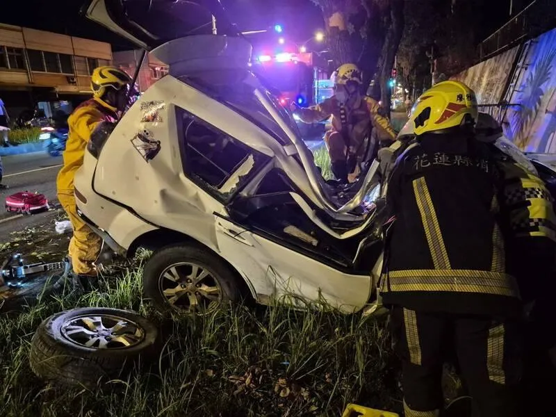 影/花蓮6傷車禍「1人未脫離險境」！司機竟無照酒駕