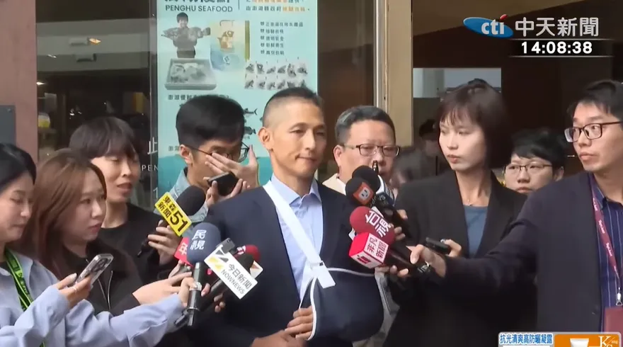 放眼2030！沈政男建議吳怡農　「天天苦讀王世堅影片」