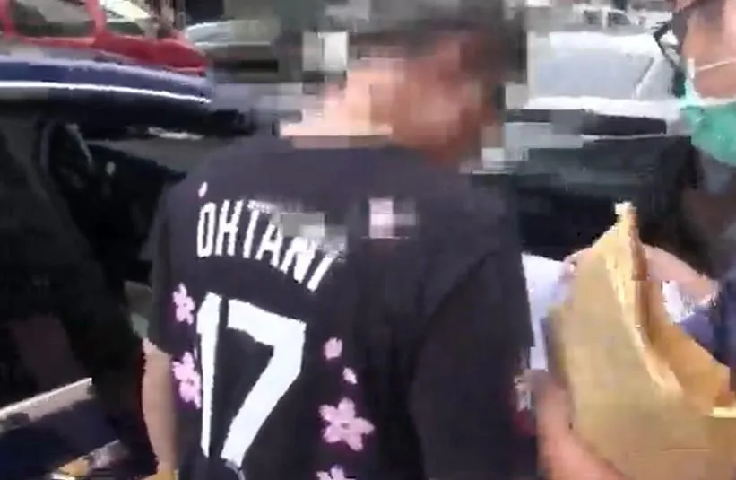 影/黃牛夫妻檔才交保「又賣GD門票」　夫遭羈押禁見