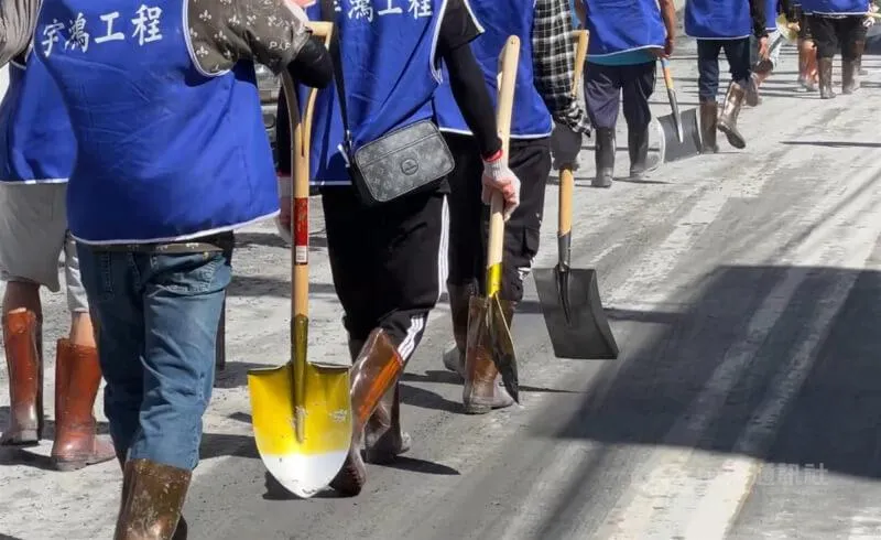 鏟子超人疲憊情緒低落　11/1起可「3次免費諮商」不限年齡