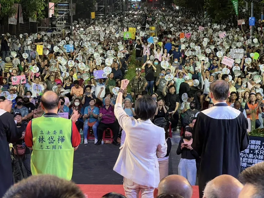 林岱樺造勢打趴賴瑞隆　歷史哥搬數據：他繼續選下去會很難看