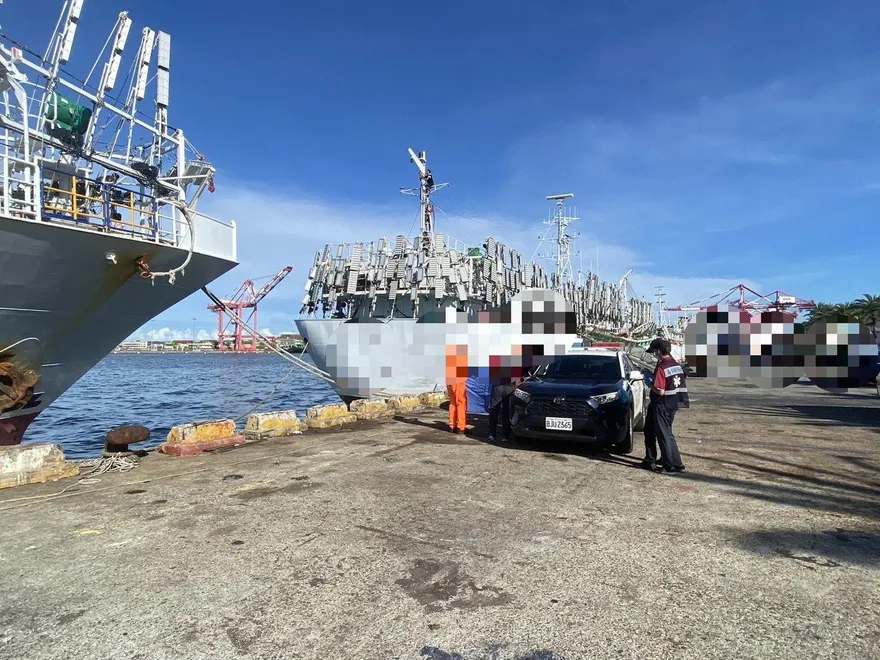 高雄港區又出人命！驚見無名男屍漂浮