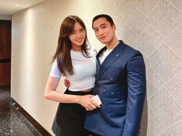 「醫界王陽明」3婚瀕危？妻子Alice刪光合照　圈內傳「又離了」