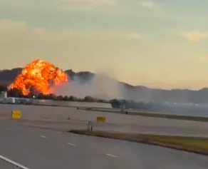 美國肯塔基州UPS貨機墜毀　瞬間炸成火球畫面曝