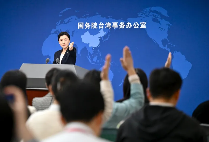 陸公安立案查沈伯洋將「全球通緝」？國台辦：依法終身追責