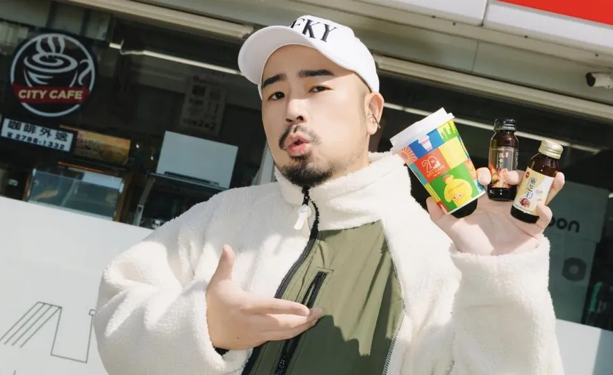 阿達捲閃兵風波！主動赴新北地檢說明　經紀人發聲了