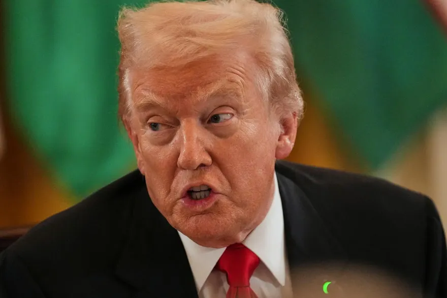 要退休也不放過！川普狠批裴洛西「邪惡的女人」