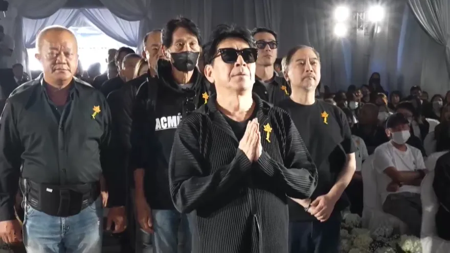 好小子人生謝幕！顏正國告別式「百人送別」　高捷、喜翔現身悼念