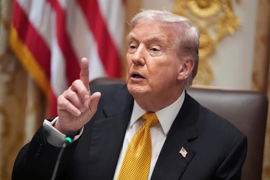 大筆一揮！川普特赦77名「假選舉人案」盟友　朱利安尼在列