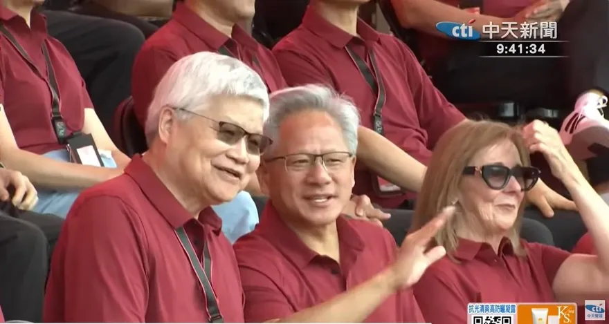 黃仁勳要台積電提供更多晶片產能　經濟部長：政府全力支援