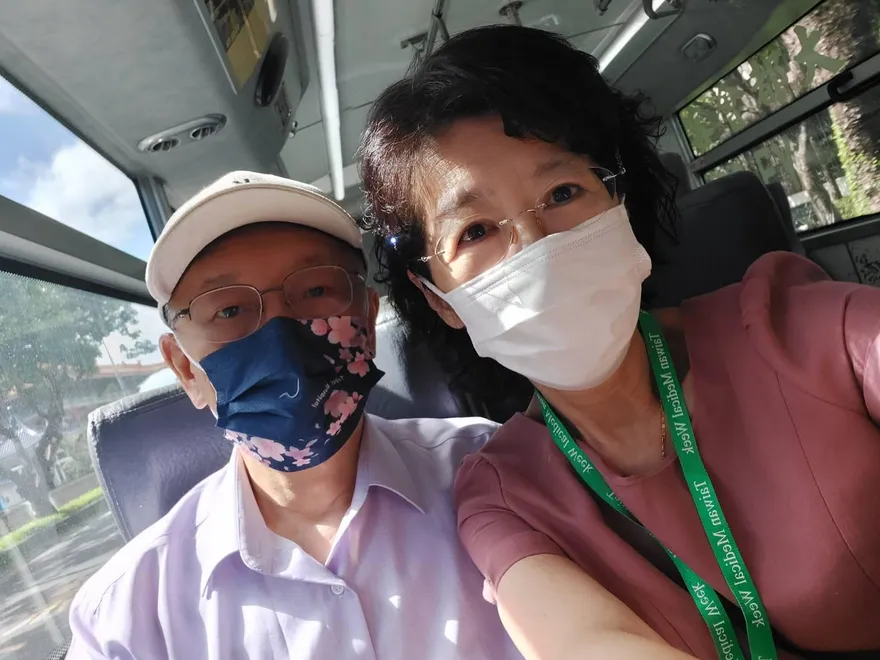 陪柯文哲搭公車上課　陳佩琪曝他輕鬆許多：大家認識的阿北回來一半了