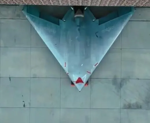 影/陸隱形無人機「攻擊-11」正式服役！可單獨執行斬首任務