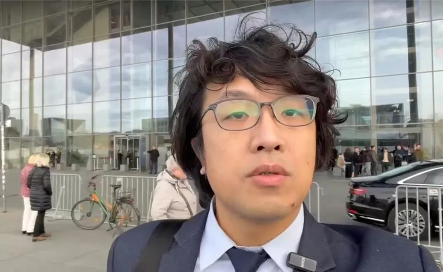 陸揚言全球通緝　沈伯洋現身德國議會：勇敢台灣人絕不退縮