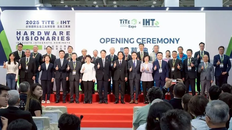 賴清德否認關稅談判觸及匯率　賴士葆：2次公然說謊、隱瞞什麼貢品？