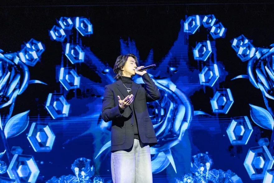 直擊/一天連唱三場！山下智久見台下舉一物超驚訝　承諾粉絲挑戰吃臭豆腐