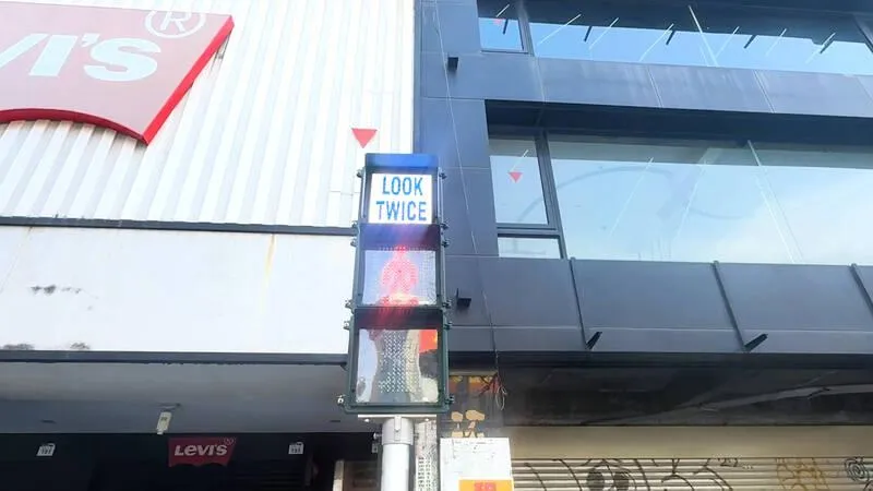 TWICE出道10年首赴台開唱！高市府「小綠人」應援