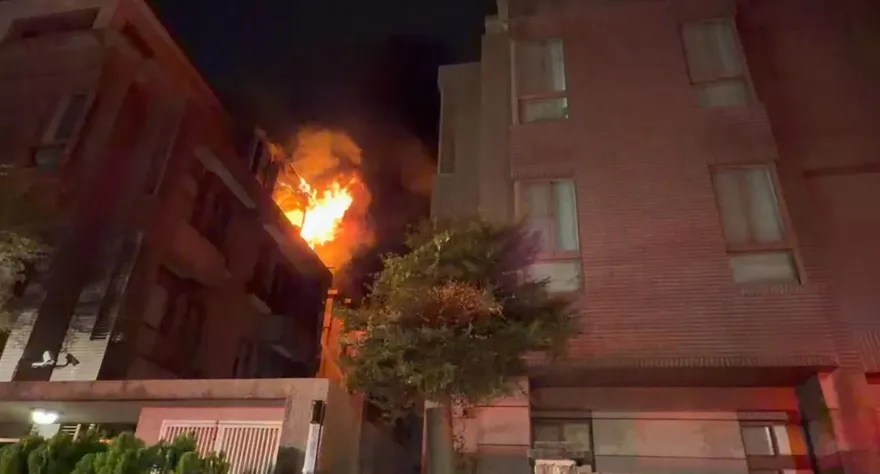 影/雲林科大旁民宅大火　頂樓陷火海、2嗆傷送醫