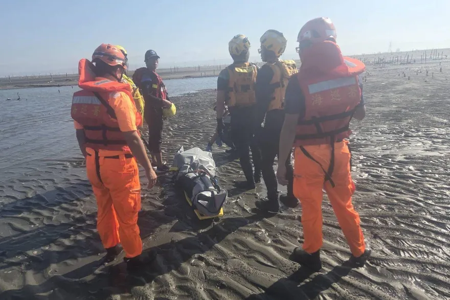 影/大浪奪魂！彰化伸港「2釣客落海」1人慘死