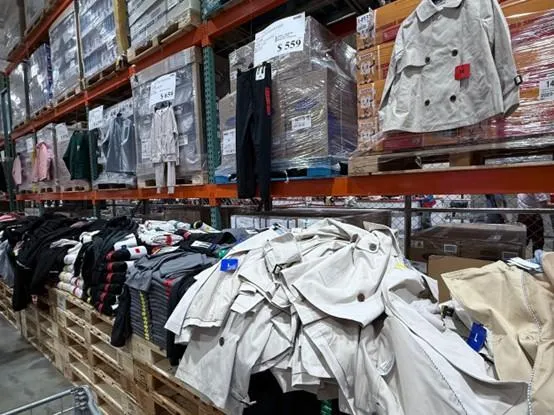 好市多外套被推爆！羽絨輕暖不臃腫　刷毛款也超好穿