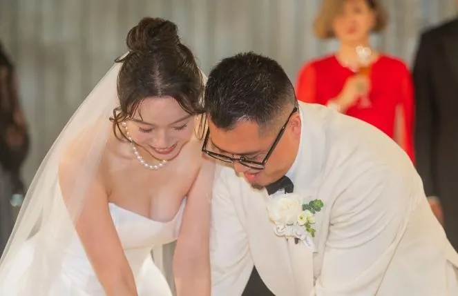 梁朝偉、劉嘉玲來台參加世紀婚禮！新人超狂背景曝光　新郎是「河南王」孫子