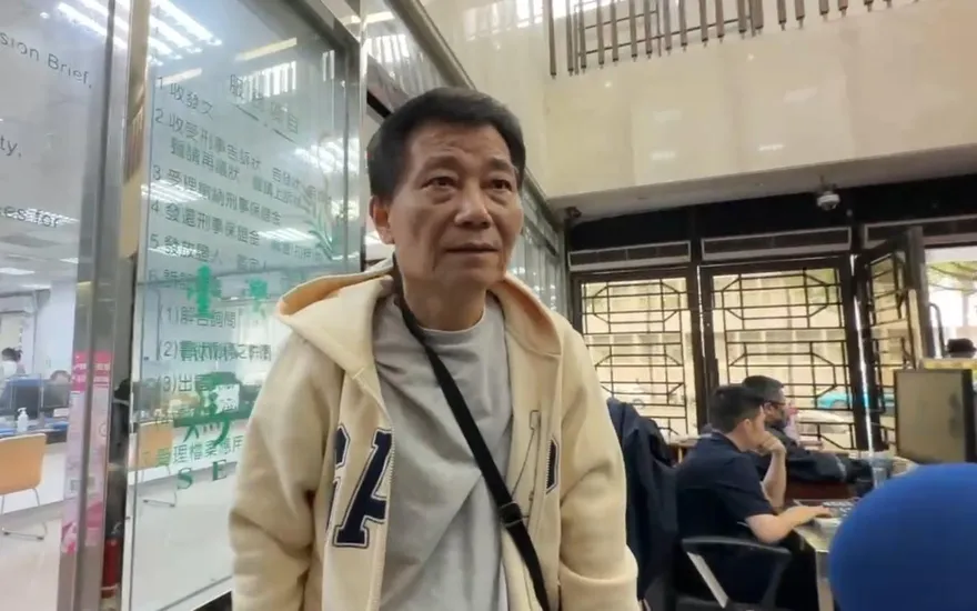 影/逃稅遭通緝　畢書盡父親出庭喊冤：身分證遭朋友冒用