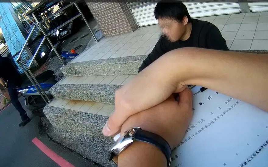 影/瑞芳毒蟲騎車逆向遭攔　唾液篩檢拒測重罰扣車吊照