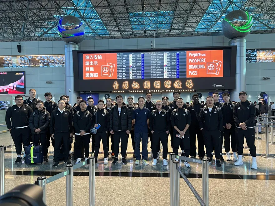 中華男籃啟程日本！　籃協上機前公布抗日12人名單