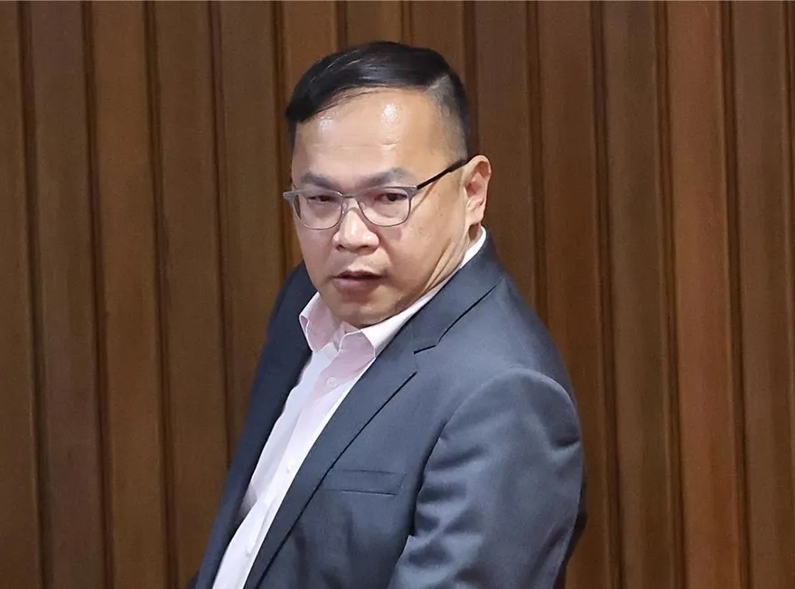 王義川喊「台灣國立委」學沈伯洋？藍青年笑了：想獲青鳥無腦擁護