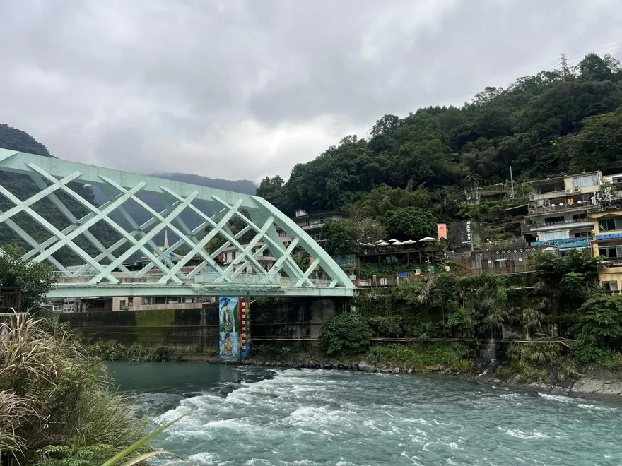 烏來老街被批「像貧民窟」 　網嘆好牌打爛：國旅敗筆