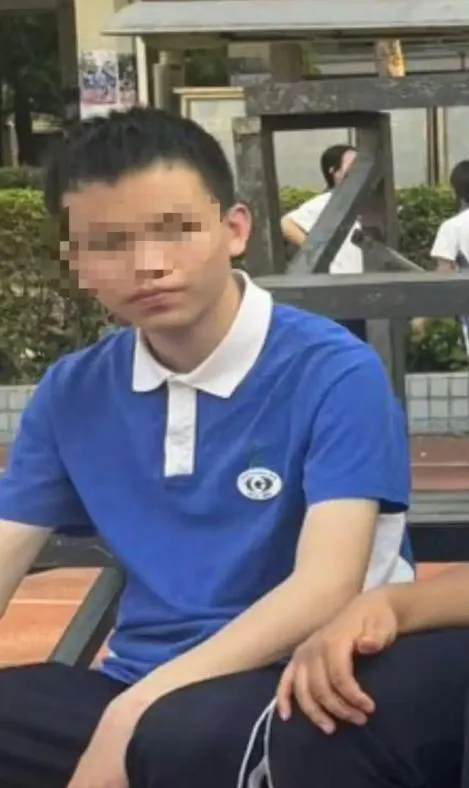 深圳少年因忌妒狂捅女同學「心肺俱裂亡」　一審「頂格」判無期