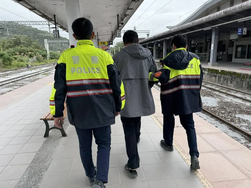 影/詐騙花蓮光復災民家電運費　惡劣男火車站月台落網