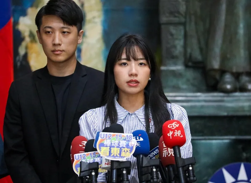 邱議瑩領先柯志恩民調有鬼？楊智伃揪「被徐巧芯打爆」內幕