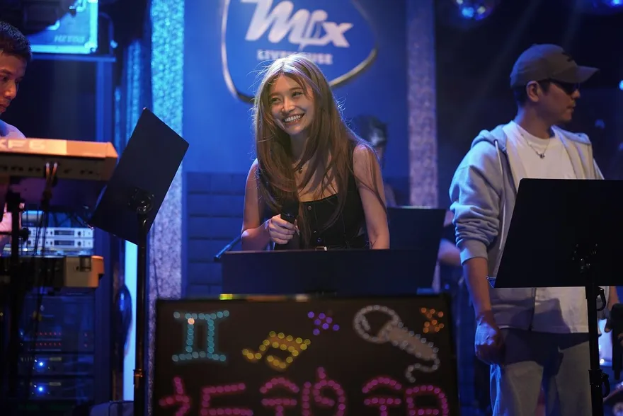 祈錦鈅離婚1年！街頭牽手小鮮肉　對方是《原子》陳任佑