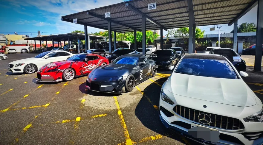 雲林斬車行動！牛魔王、AMG、BMW 5系列　21輛高級豪車一字排開