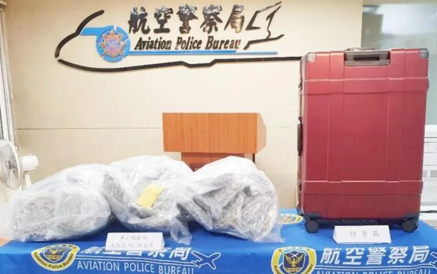 泰男行李箱藏2500萬大麻　沒半件衣服露餡遭逮