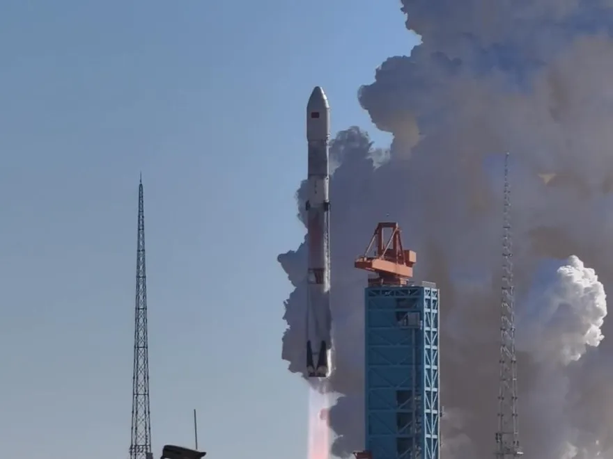 影/曾獲馬斯克關注！陸朱雀三號發射入軌　一級火箭回收失敗