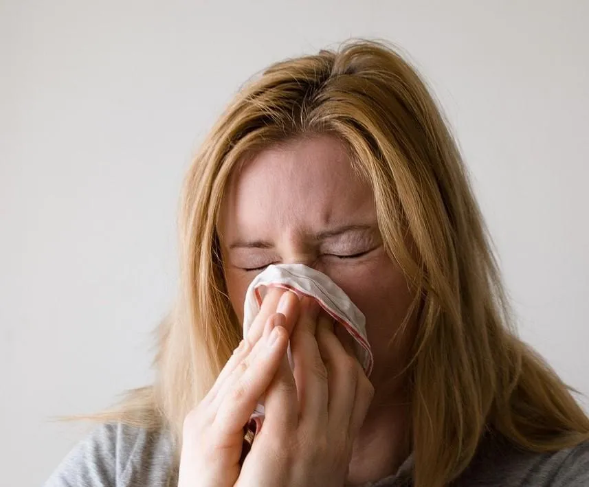 冬季鼻涕如水龍頭？冷空氣性鼻炎作祟　戴口罩有效緩解